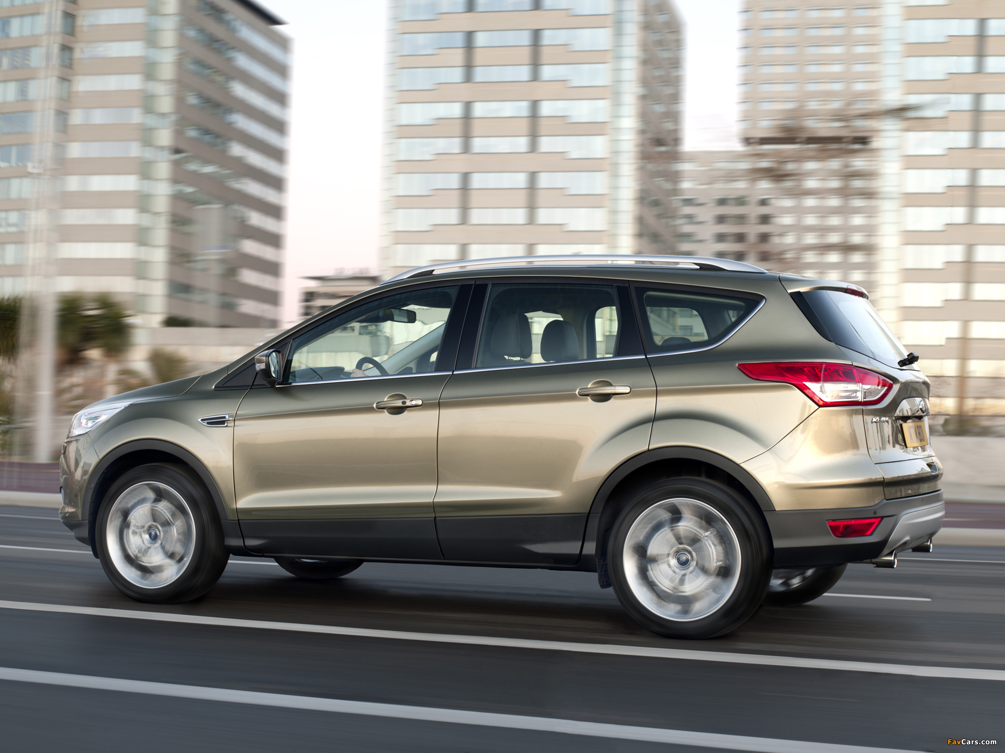 Ford Kuga 2013 wallpapers (2048 x 1536)