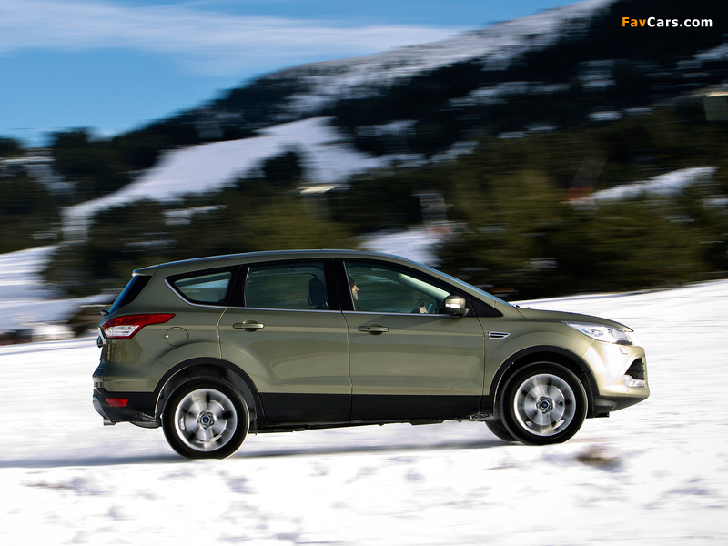 Ford Kuga 2013 wallpapers (800 x 600)