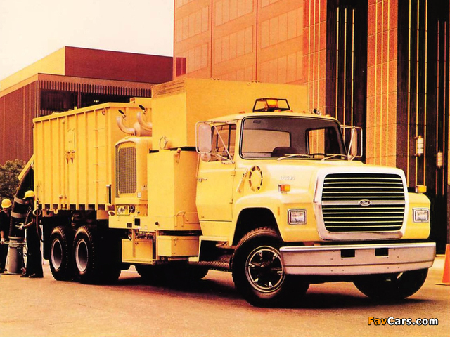 Images of Ford L9000 1981–96 (640 x 480)