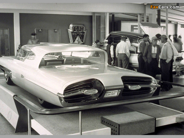 Ford LaGalaxie Concept (1956) wallpapers (640 x 480)