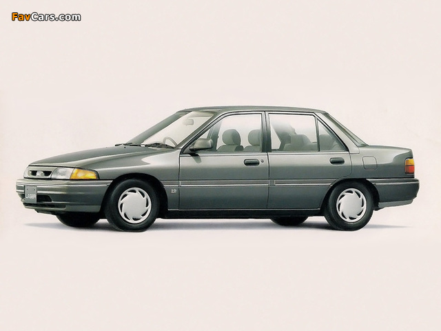 Ford Laser Sedan JP-spec (BG) 1989–94 images (640 x 480)