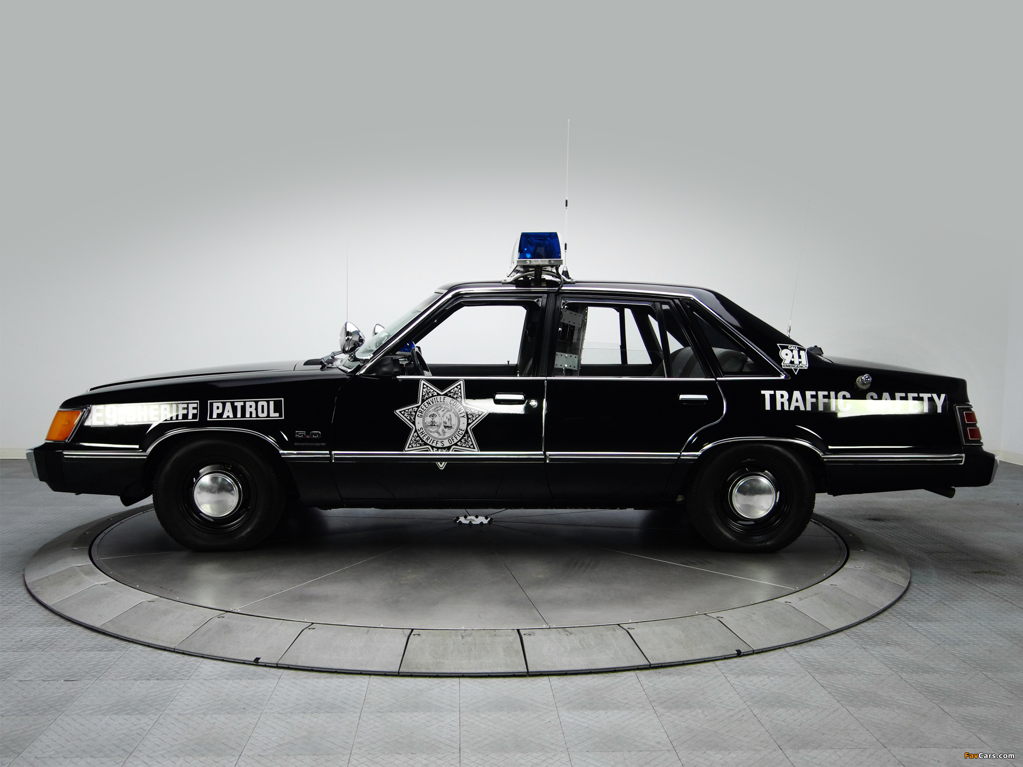 Ford LTD Patrol Car 1984–85 photos (2048 x 1536)