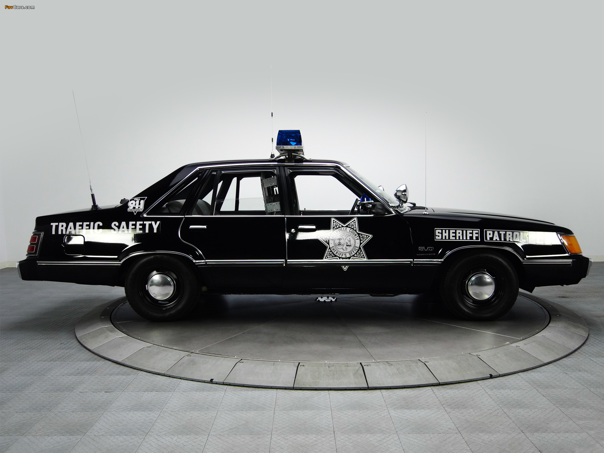 Ford LTD Patrol Car 1984–85 pictures (2048 x 1536)
