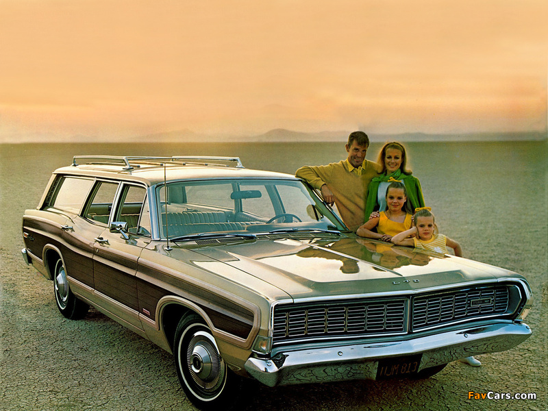 Images of Ford LTD Country Squire Station Wagon 1968 (800 x 600)
