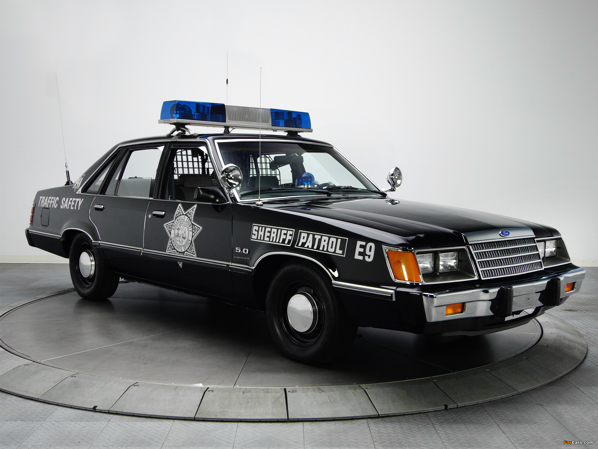Pictures of Ford LTD Patrol Car 1984–85 (2048 x 1536)