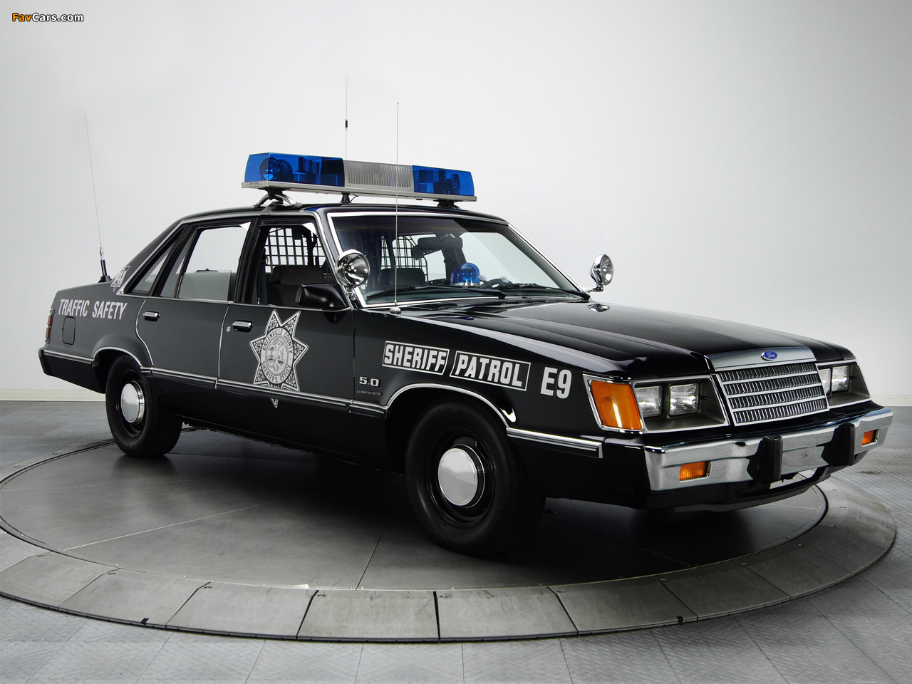 Pictures of Ford LTD Patrol Car 1984–85 (1280 x 960)