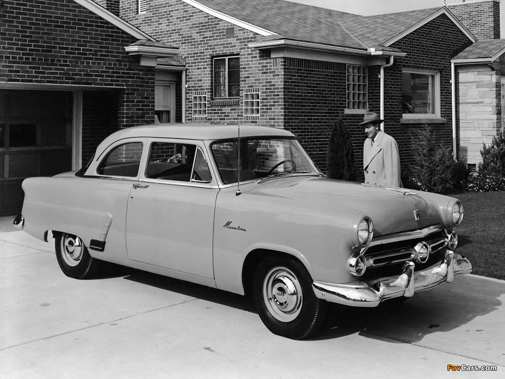 Images of Ford Mainline Tudor Sedan (70A) 1952 (1024 x 768)