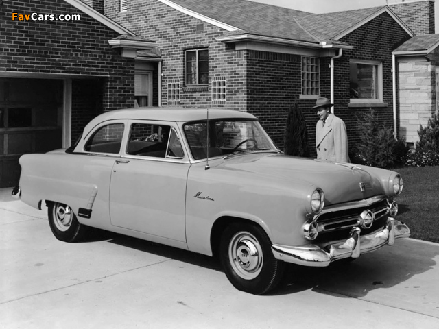 Images of Ford Mainline Tudor Sedan (70A) 1952 (640 x 480)