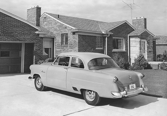 Images of Ford Mainline Tudor Sedan (70A) 1952