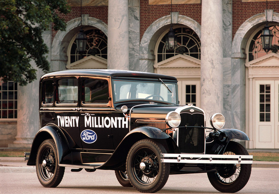 Ford Model A Town Sedan 1930–31 images