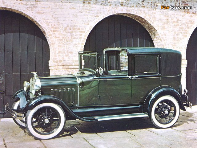 Ford Model A Town Car 1930–31 photos (640 x 480)