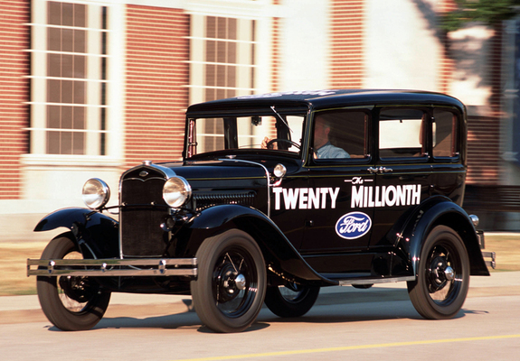 Ford Model A Town Sedan 1930–31 wallpapers