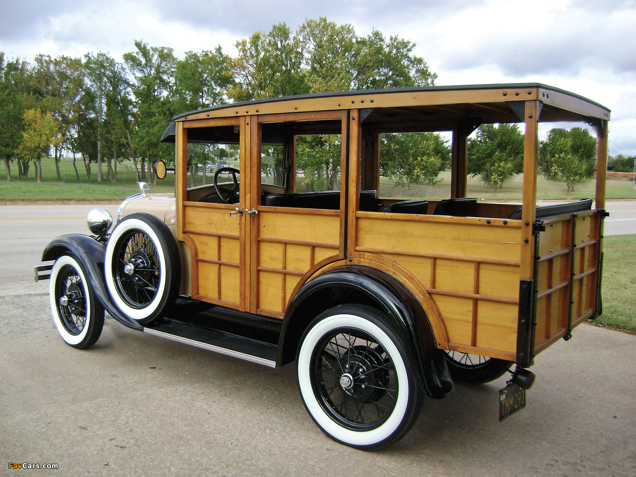 Images of Ford Model A Woody Station Wagon (150A) 1929 (1280 x 960)