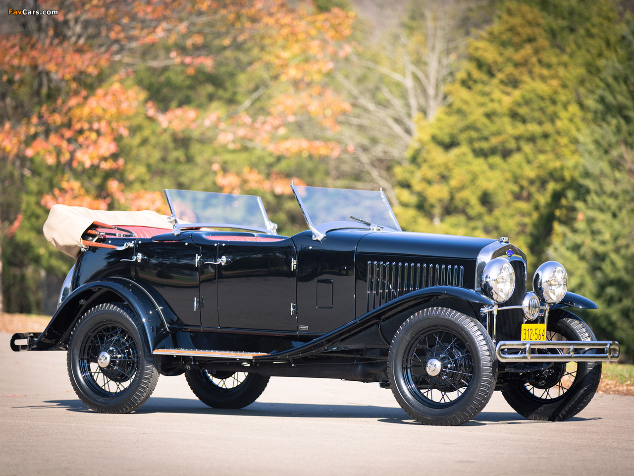 Images of Ford Model A Sport Phaeton by LeBaron 1930 (1280 x 960)