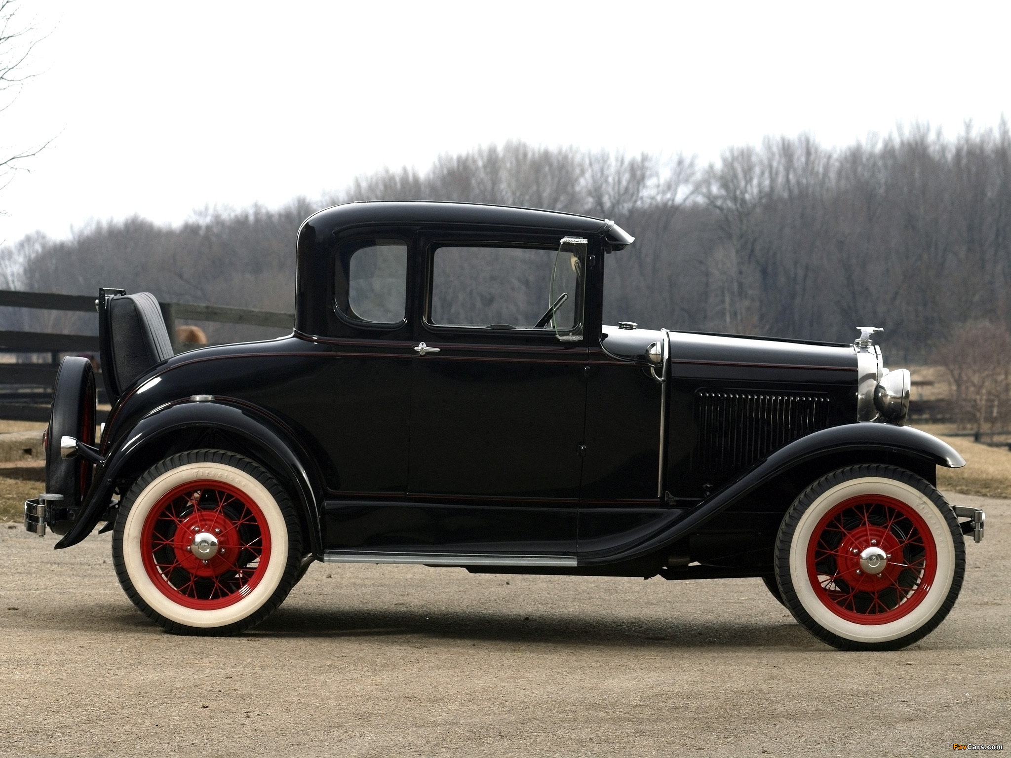 Photos of Ford Model A 5-window Coupe (45B) 1930–31 (2048 x 1536)