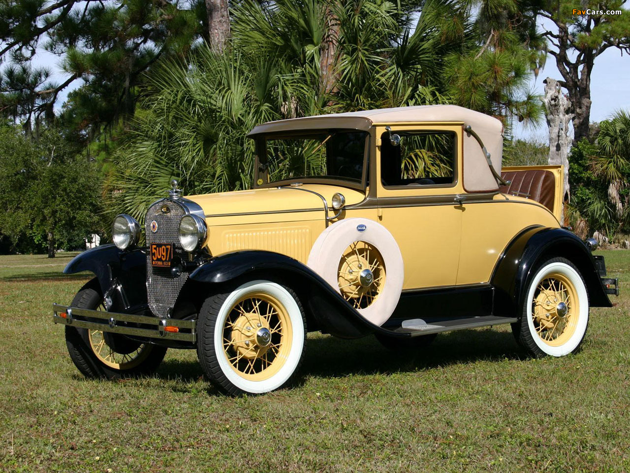 Photos of Ford Model A Sport Coupe (50B) 1930–31 (1280 x 960)