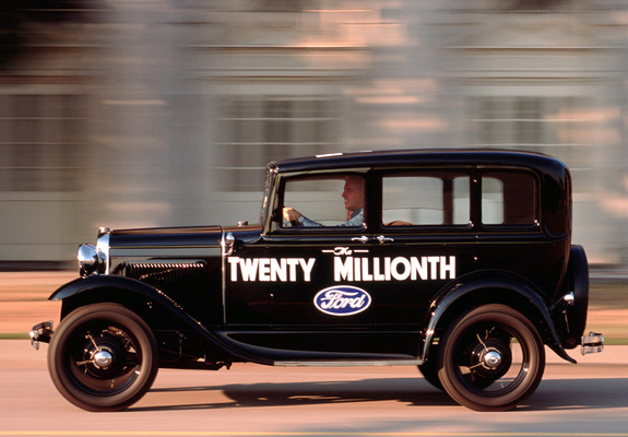 Photos of Ford Model A Town Sedan 1930–31