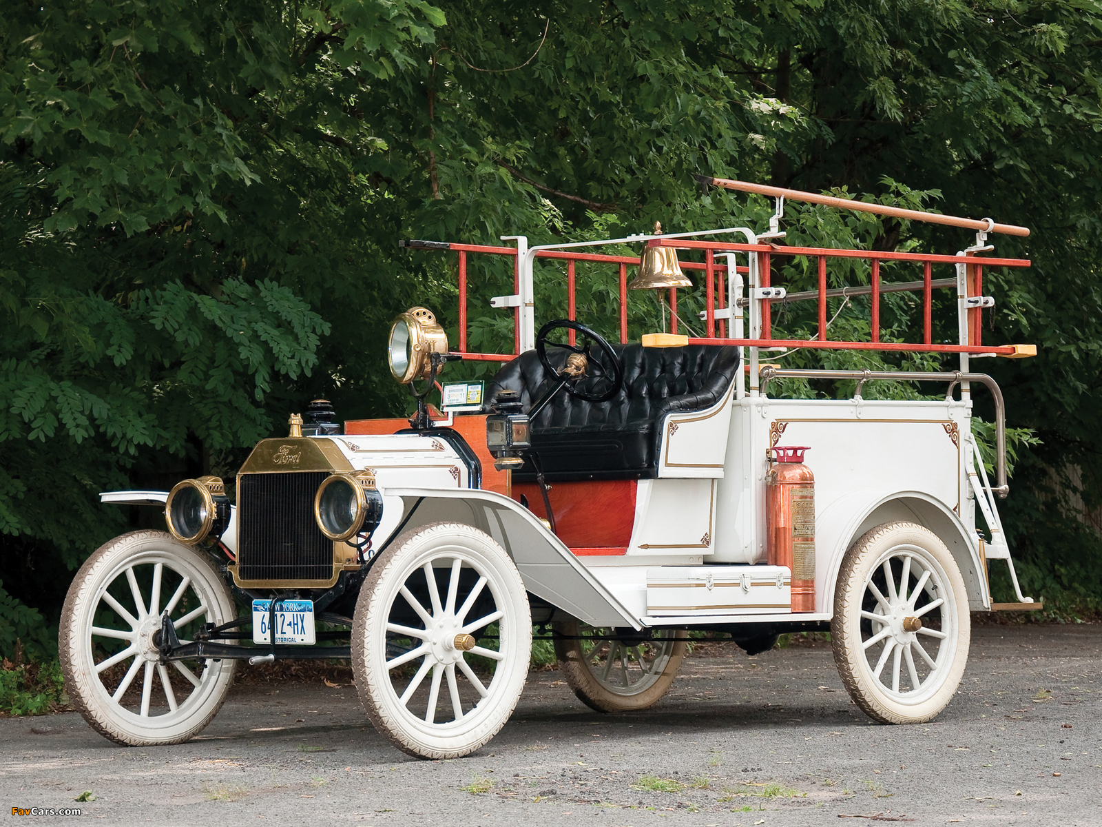 Ford Model T Firetruck 1913 pictures (1600 x 1200)