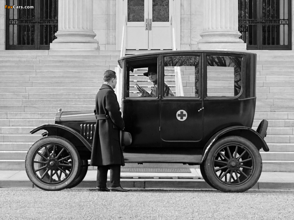 Ford Model T Center Door Sedan 1915–23 pictures (1024 x 768)