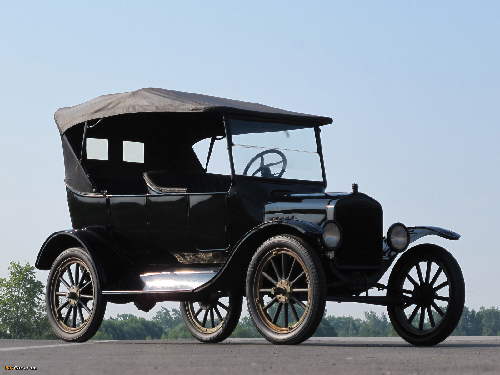 Ford Model T Touring 1923 wallpapers (1600 x 1200)