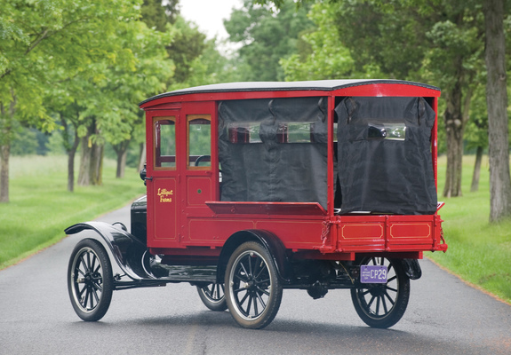 Ford Model T Huckster Truck 1924 wallpapers