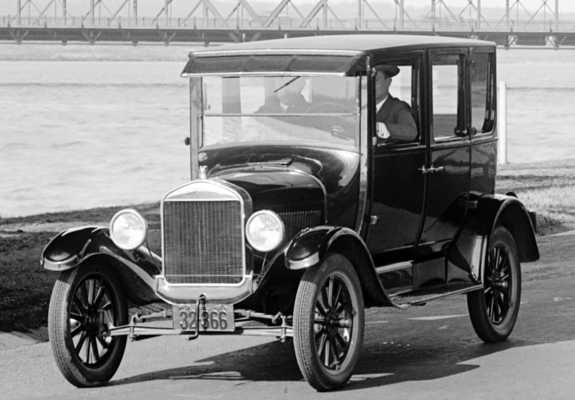 Ford Model T Fordor Sedan 1925–26 pictures