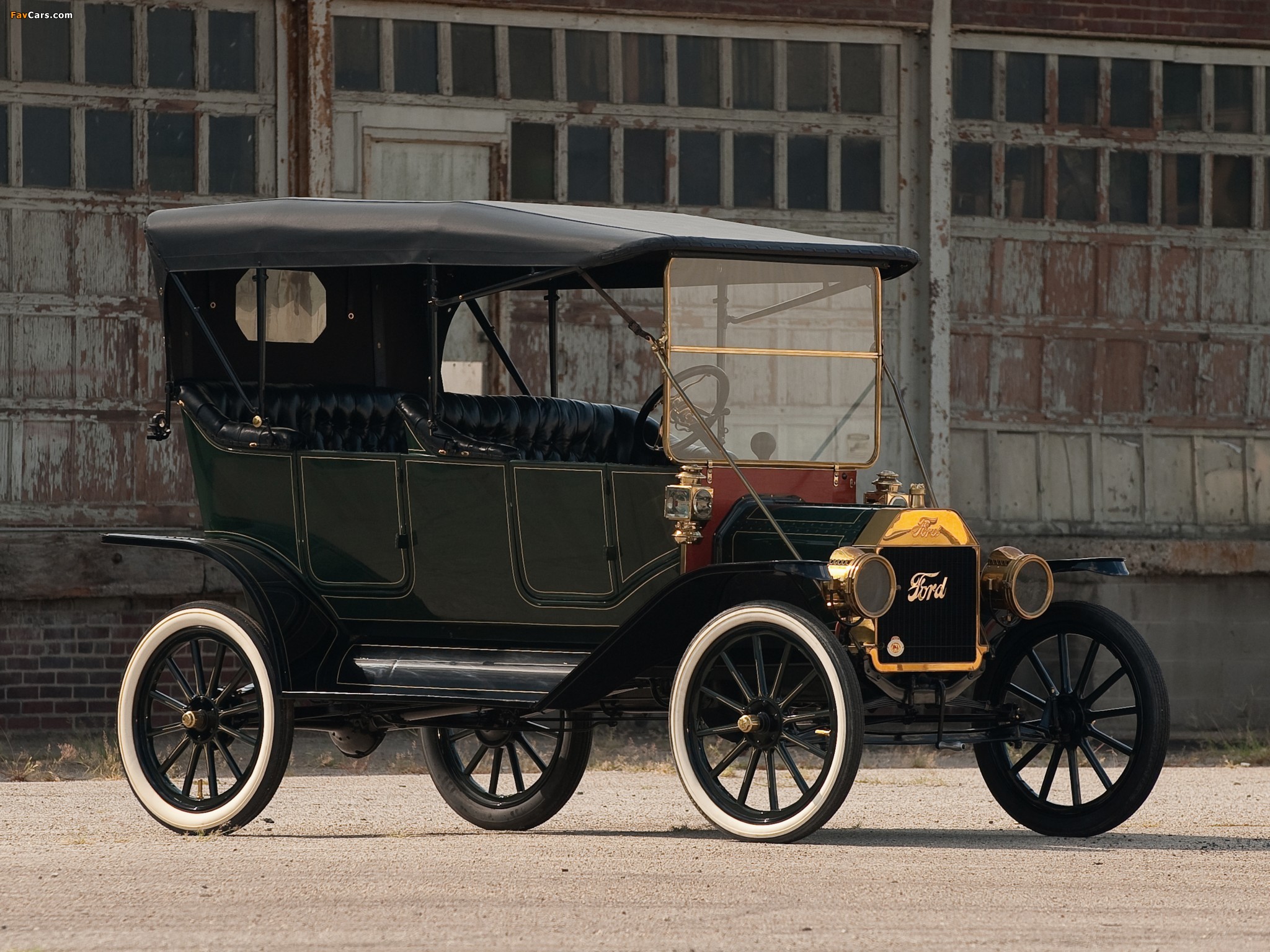 Images of Ford Model T Touring 1912 (2048 x 1536)