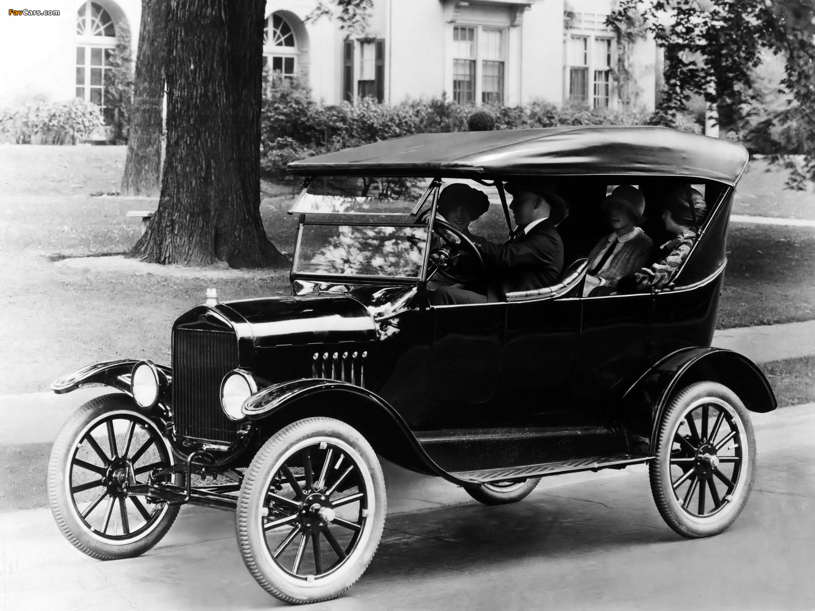 Images of Ford Model T Touring 1920 (1600 x 1200)