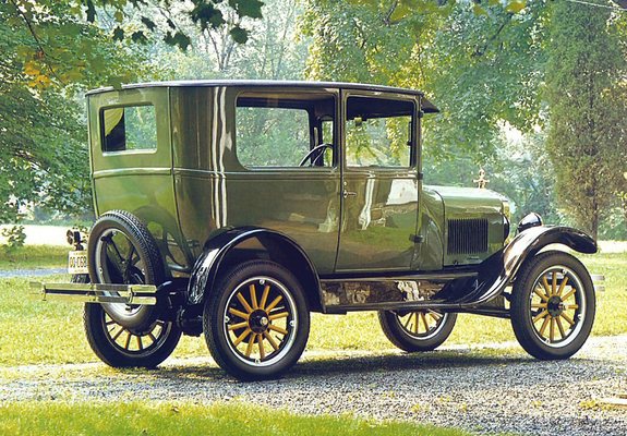 Images of Ford Model T Tudor Sedan 1926