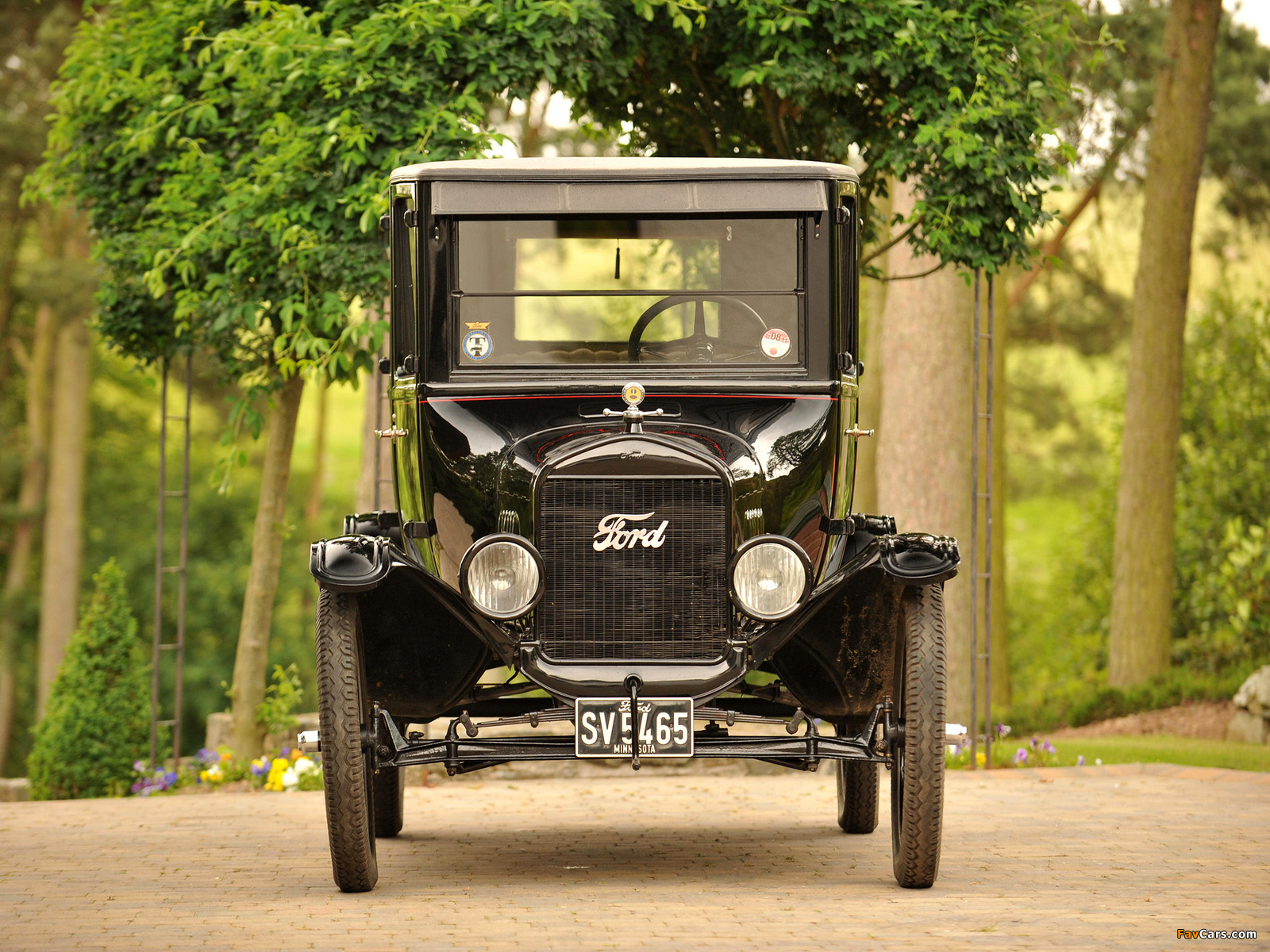 Photos of Ford Model T Fordor Sedan 1923–24 (1600 x 1200)