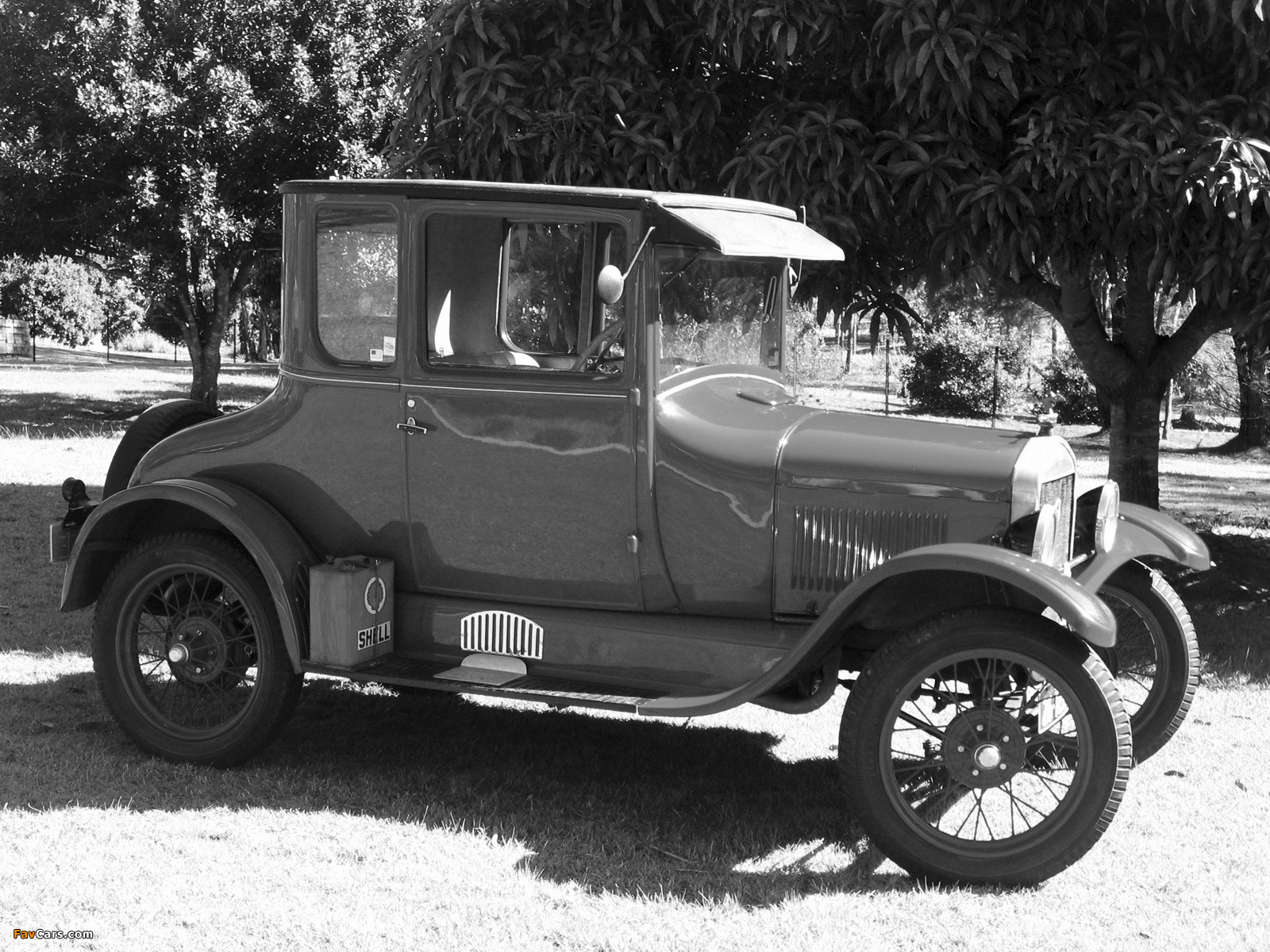 Photos of Ford Model T Coupe 1925–26 (1600 x 1200)