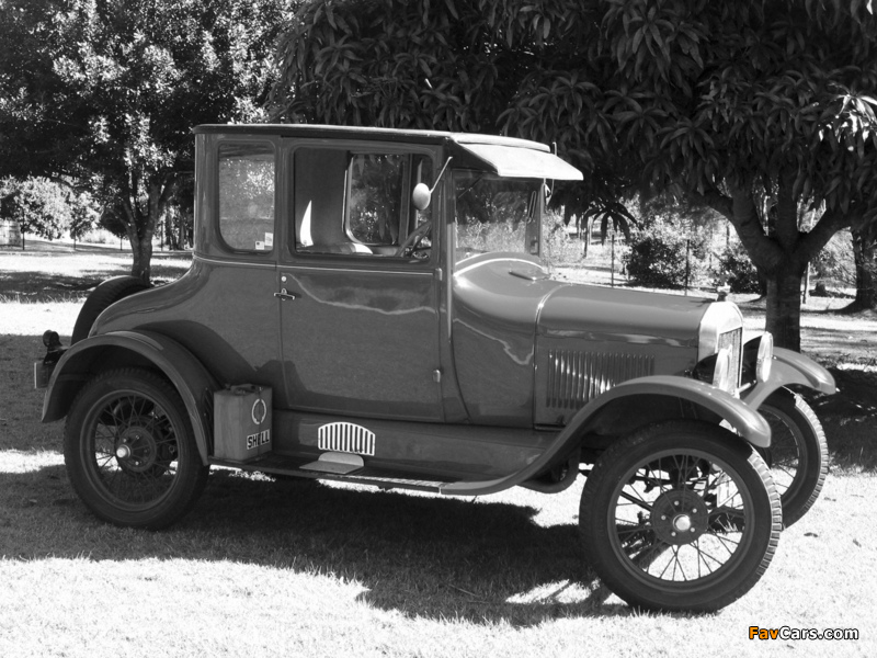 Photos of Ford Model T Coupe 1925–26 (800 x 600)