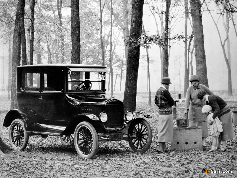 Pictures of Ford Model T Tudor Sedan 1923–25 (800 x 600)