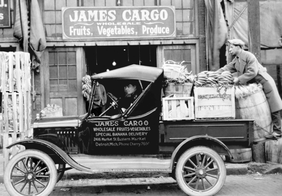 Pictures of Ford Model T Runabout Pickup 1925