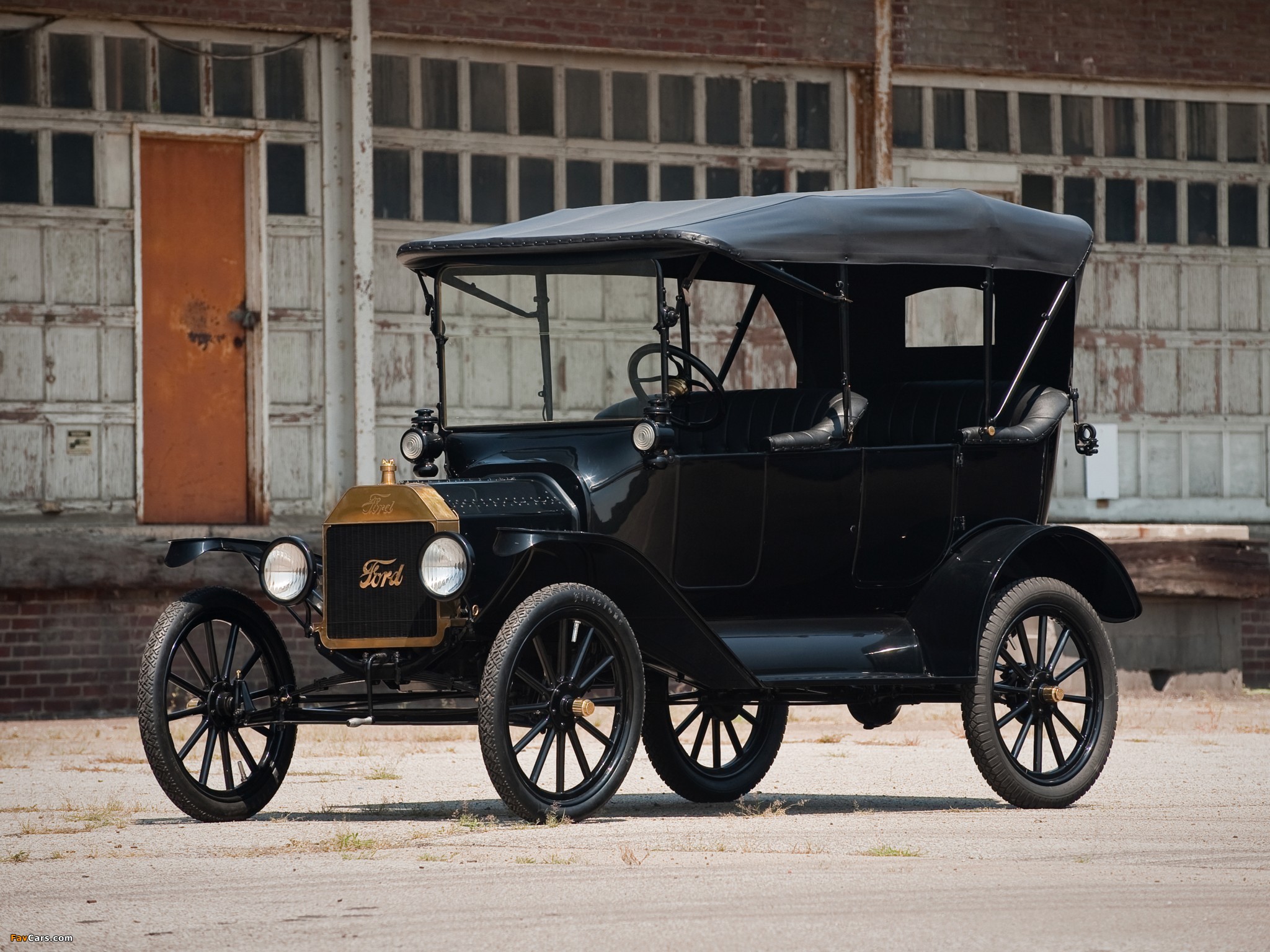 Ford Model T Touring 1916 wallpapers (2048 x 1536)