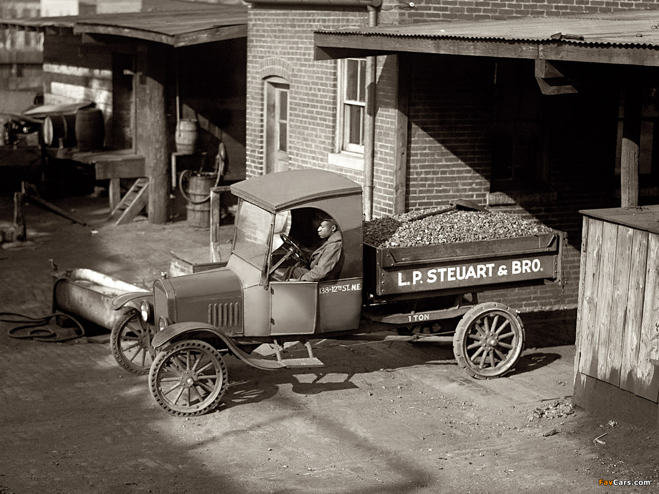 Ford Model TT Dump Truck 1924 pictures (1280 x 960)