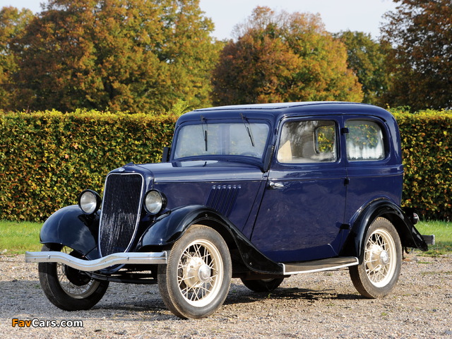 Pictures of Ford Model Y Long Rad Tudor Saloon 1933–37 (640 x 480)