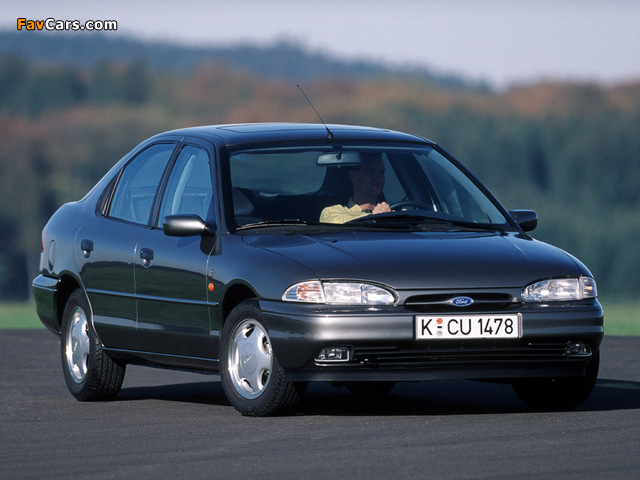 Ford Mondeo Hatchback 1993–96 wallpapers (640 x 480)