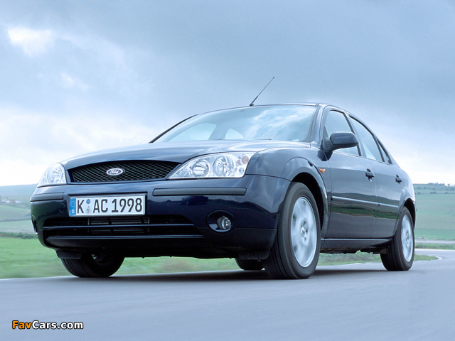 Ford Mondeo Sedan 2000–04 photos (640 x 480)