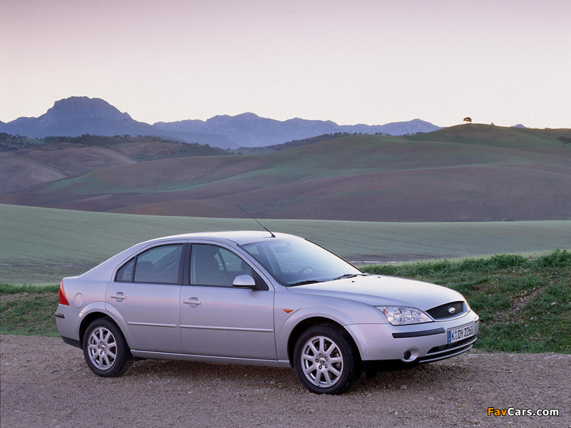 Ford Mondeo Sedan 2000–04 wallpapers (800 x 600)