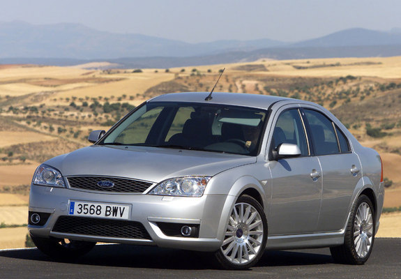 Ford Mondeo ST220 Sedan 2002–04 photos