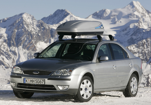 Ford Mondeo Hatchback 2004–07 images
