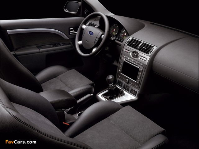 Ford Mondeo Sedan 2004–07 pictures (640 x 480)