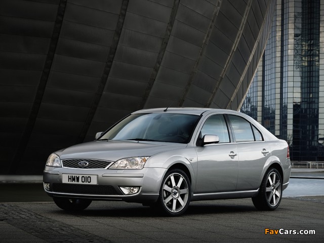 Ford Mondeo Hatchback 2004–07 pictures (640 x 480)