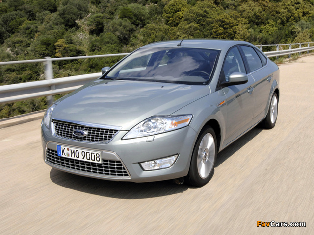 Ford Mondeo Hatchback 2007–10 photos (640 x 480)