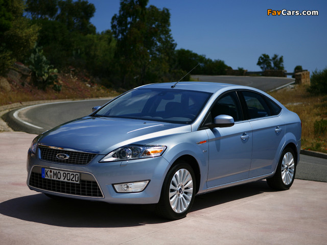 Ford Mondeo Hatchback 2007–10 photos (640 x 480)