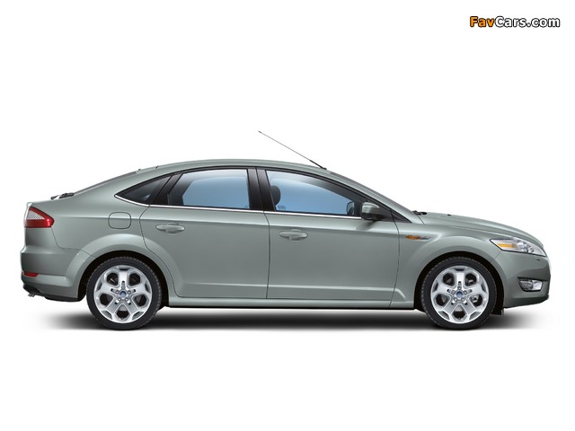 Ford Mondeo Hatchback 2007–10 pictures (640 x 480)