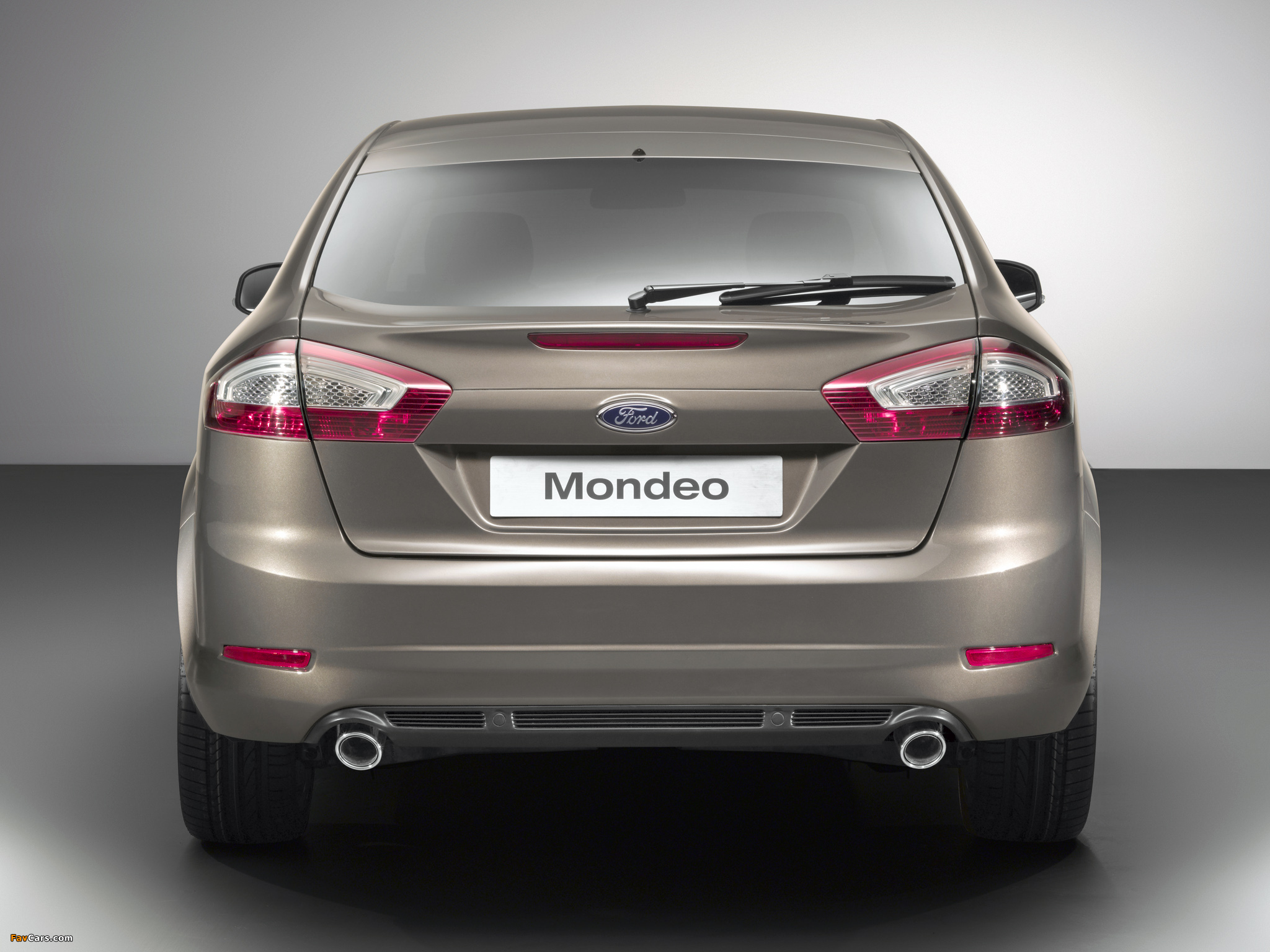 Ford Mondeo Hatchback 2010–13 pictures (2048 x 1536)