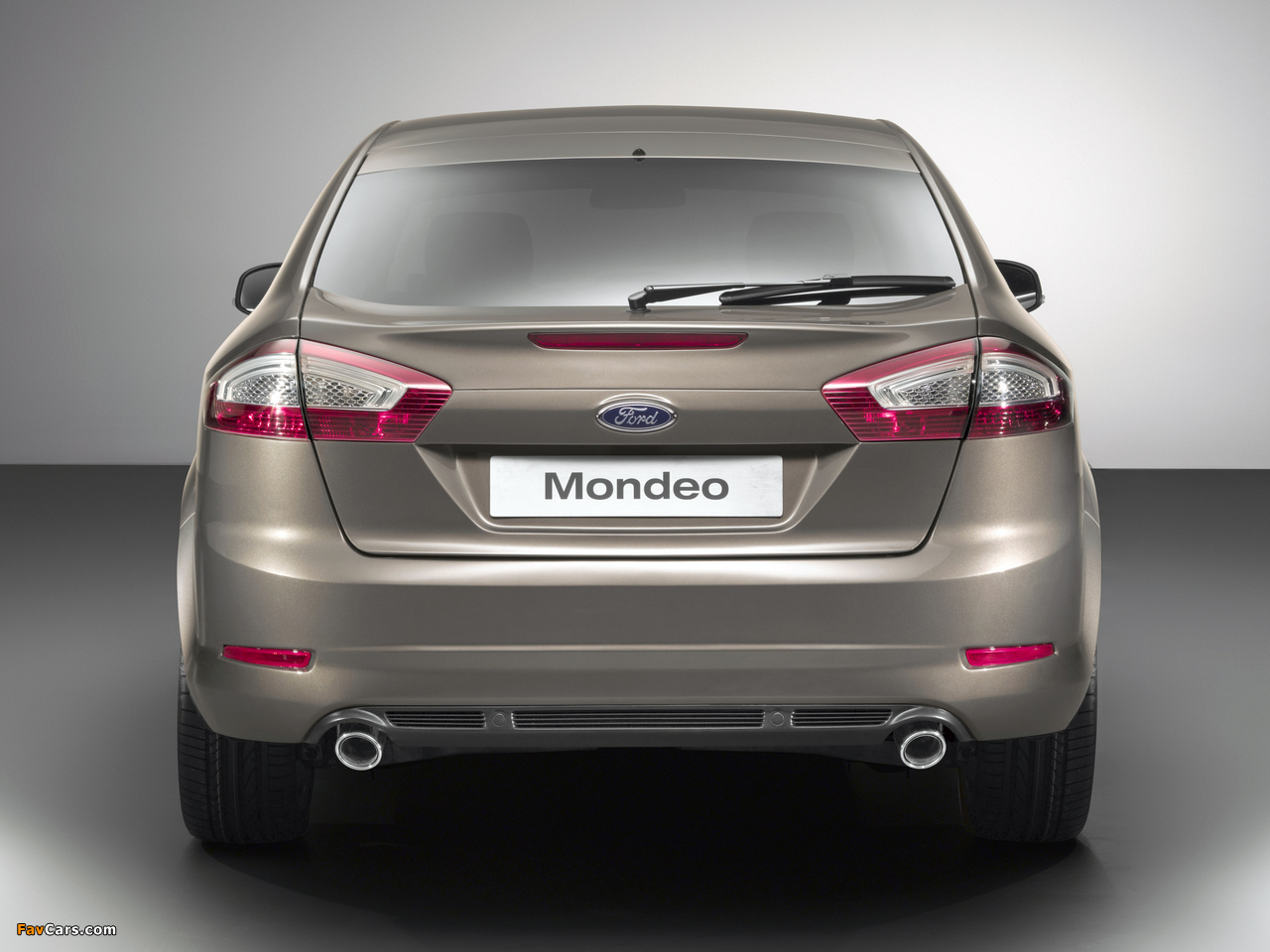 Ford Mondeo Hatchback 2010–13 pictures (1280 x 960)