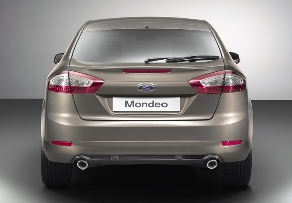 Ford Mondeo Hatchback 2010–13 pictures